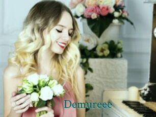 Demureee